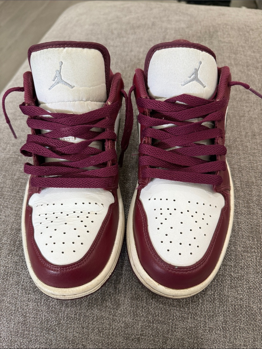 Bordeaux Jordan 1 low Nike Burgundy & White Low-Top